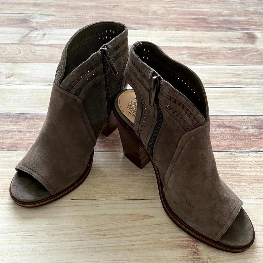 Women's Vince Camuto Vc-Koral Open Toe Booties | 8M | Gray Suede